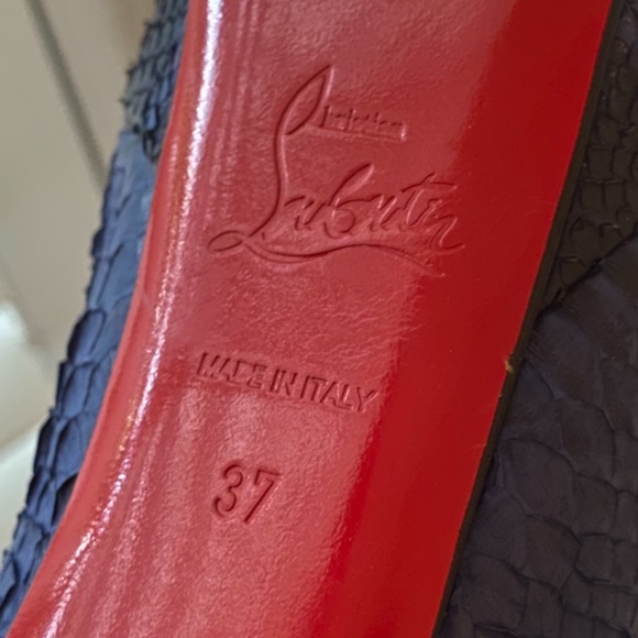 Navy Blue Python Louis Vuitton Heels - Picture 4 of 4